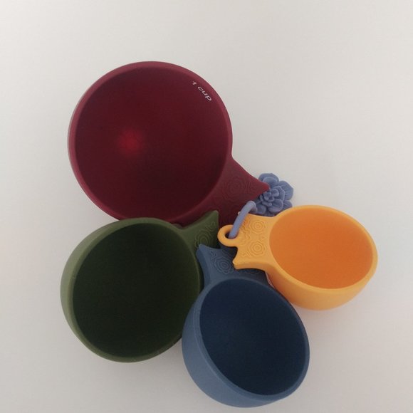 A baker's delight! Silicone measuring cups | Vibrant earthy tones | Kitc… - Picture 1 of 9